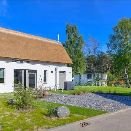 Dom wakacyjny Diplomatenviertel Heidehus *